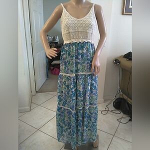 OMG TAYLOR Boho Crochet Top + FLORAL Maxi Dress SZ SM (STUNNING DRESS)